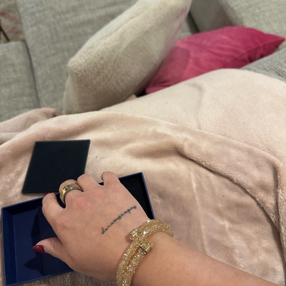 Swarovski Gold Bracelet - Picture 4 of 5